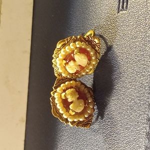 Antique Victorian Gold Cameo and Pearl Screw Back Earrings